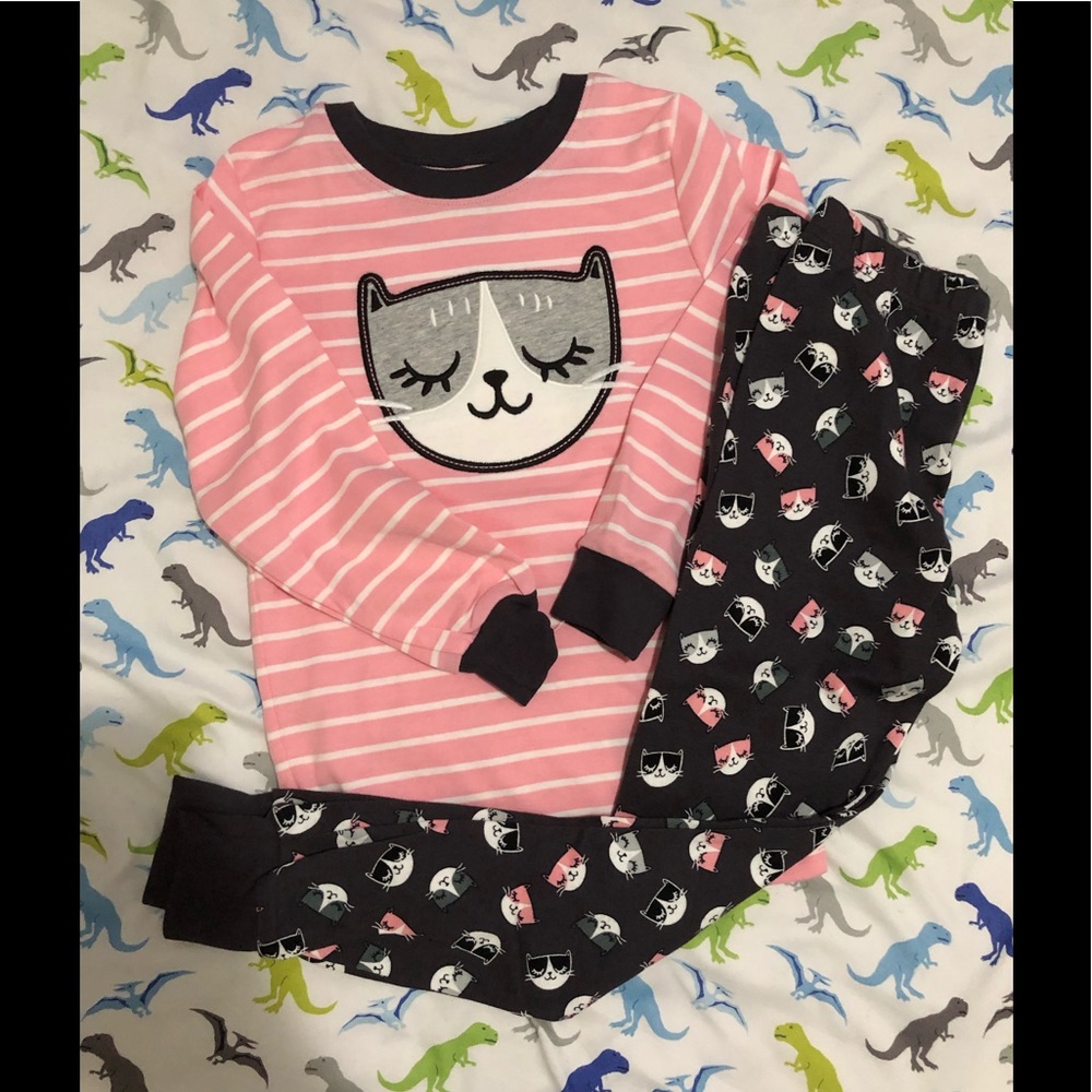 Pajama set by:kirkland signature